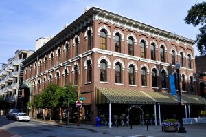 The Oliver Hotel in Knoxville, directly adjacent to Tupelo Honey and the Peter Kern Library.  (photo courtesy of knoxville.org)